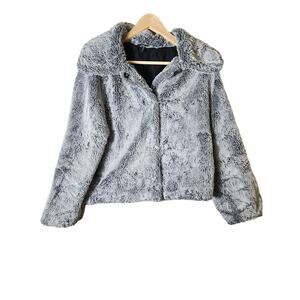 H&M DIVIDED Gray Faux Fur Waist Length Fuzzy Snap Button Jacket SZ S